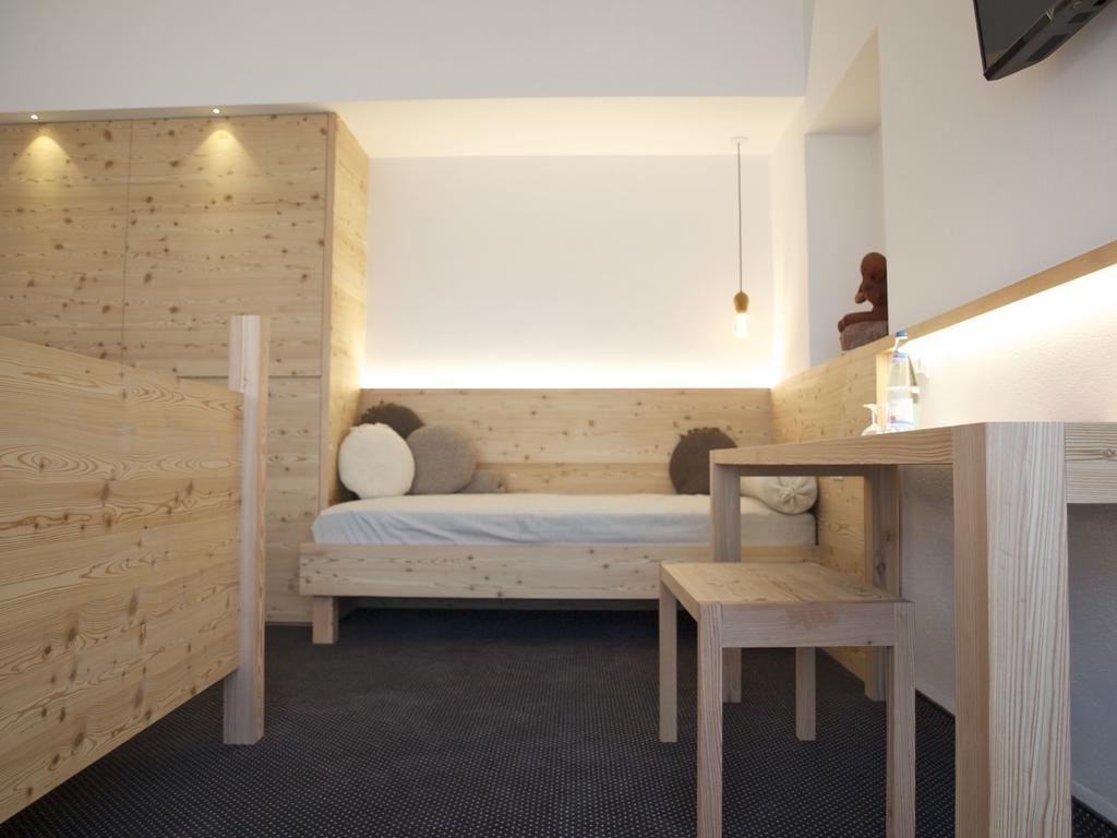 Hotel Tyrol Funes  Δωμάτιο φωτογραφία