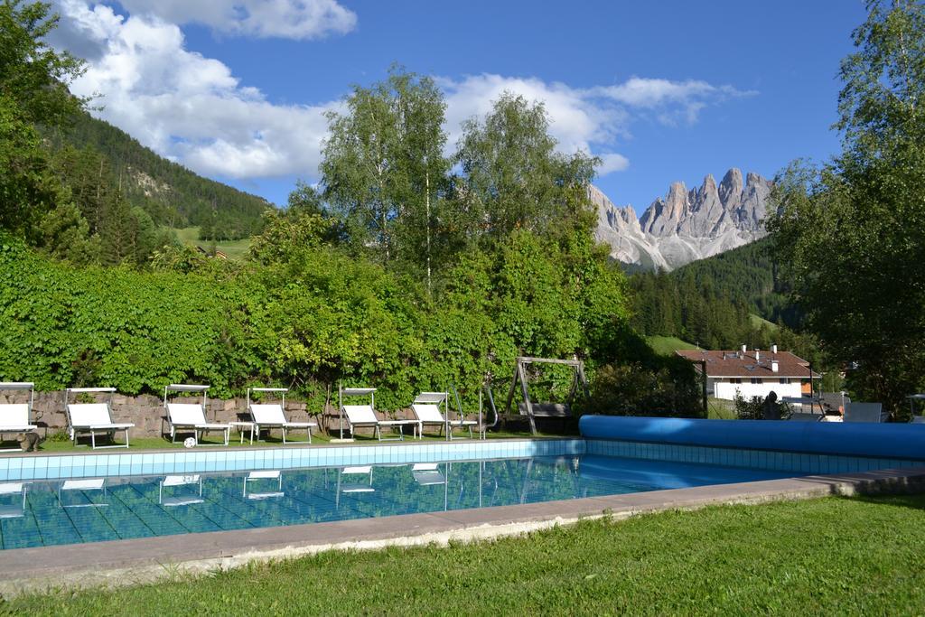 Hotel Tyrol Funes  Εξωτερικό φωτογραφία