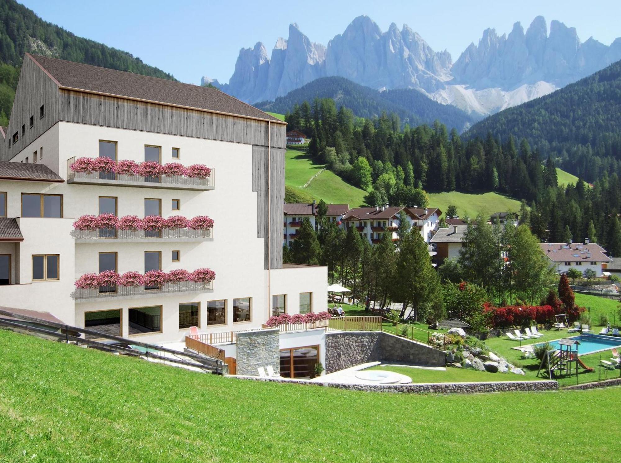 Hotel Tyrol Funes  Εξωτερικό φωτογραφία