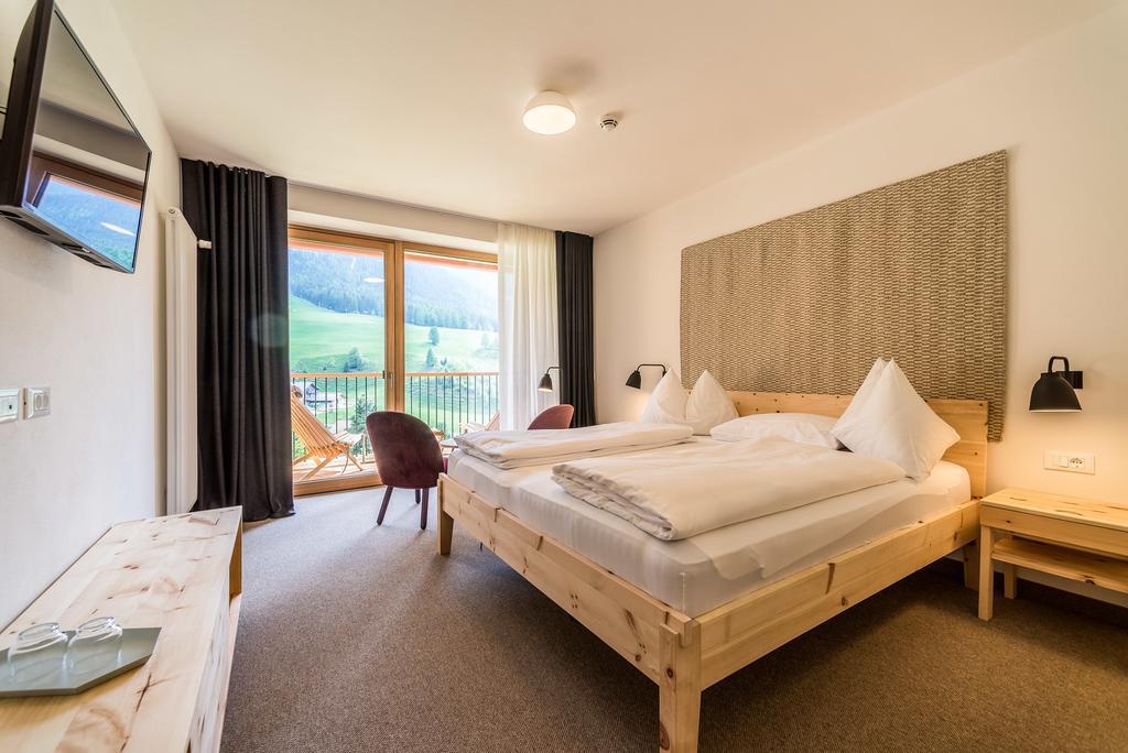 Hotel Tyrol Funes  Εξωτερικό φωτογραφία